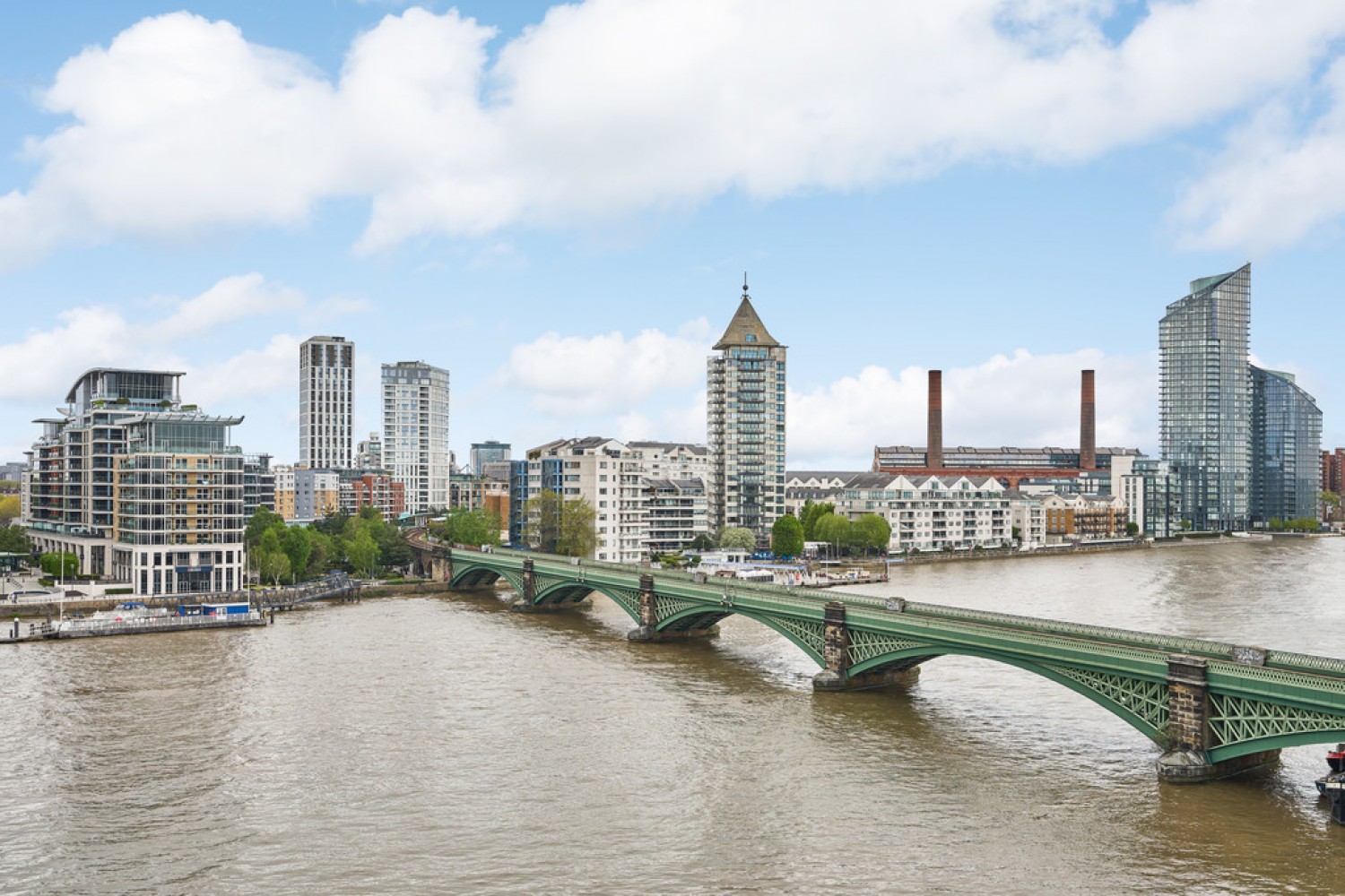 2 bedroom Flat for Sale Lombard Road, Battersea, London