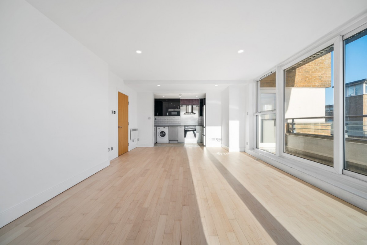 Smugglers Way, Riverside West, Wandsworth