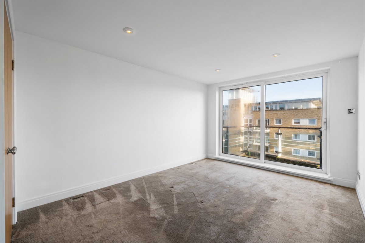 Smugglers Way, Riverside West, Wandsworth