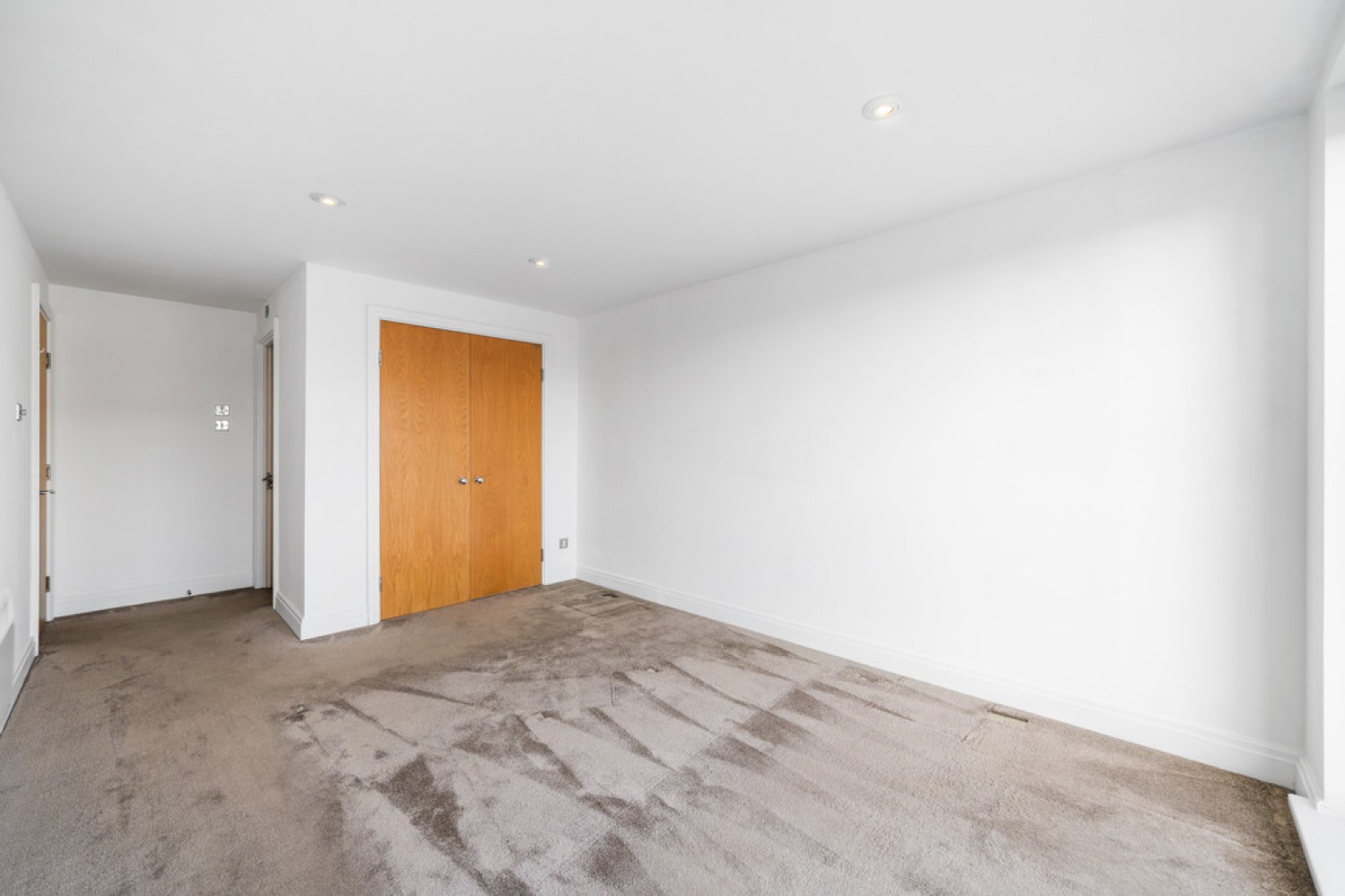 Smugglers Way, Riverside West, Wandsworth