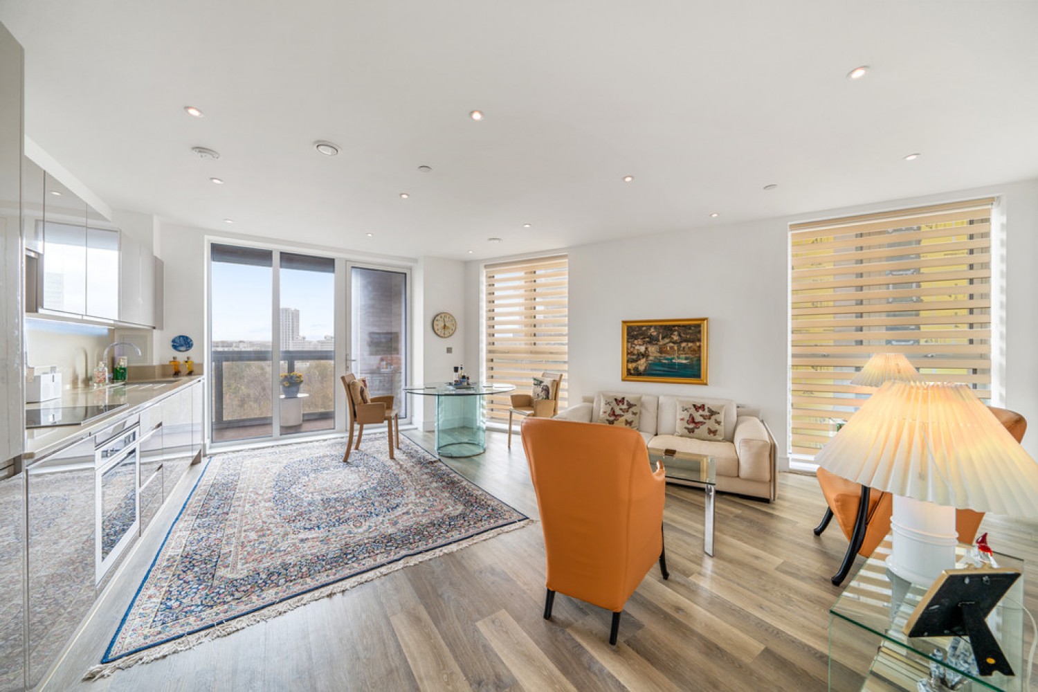 2 bedroom Flat for Sale York Road, Battersea