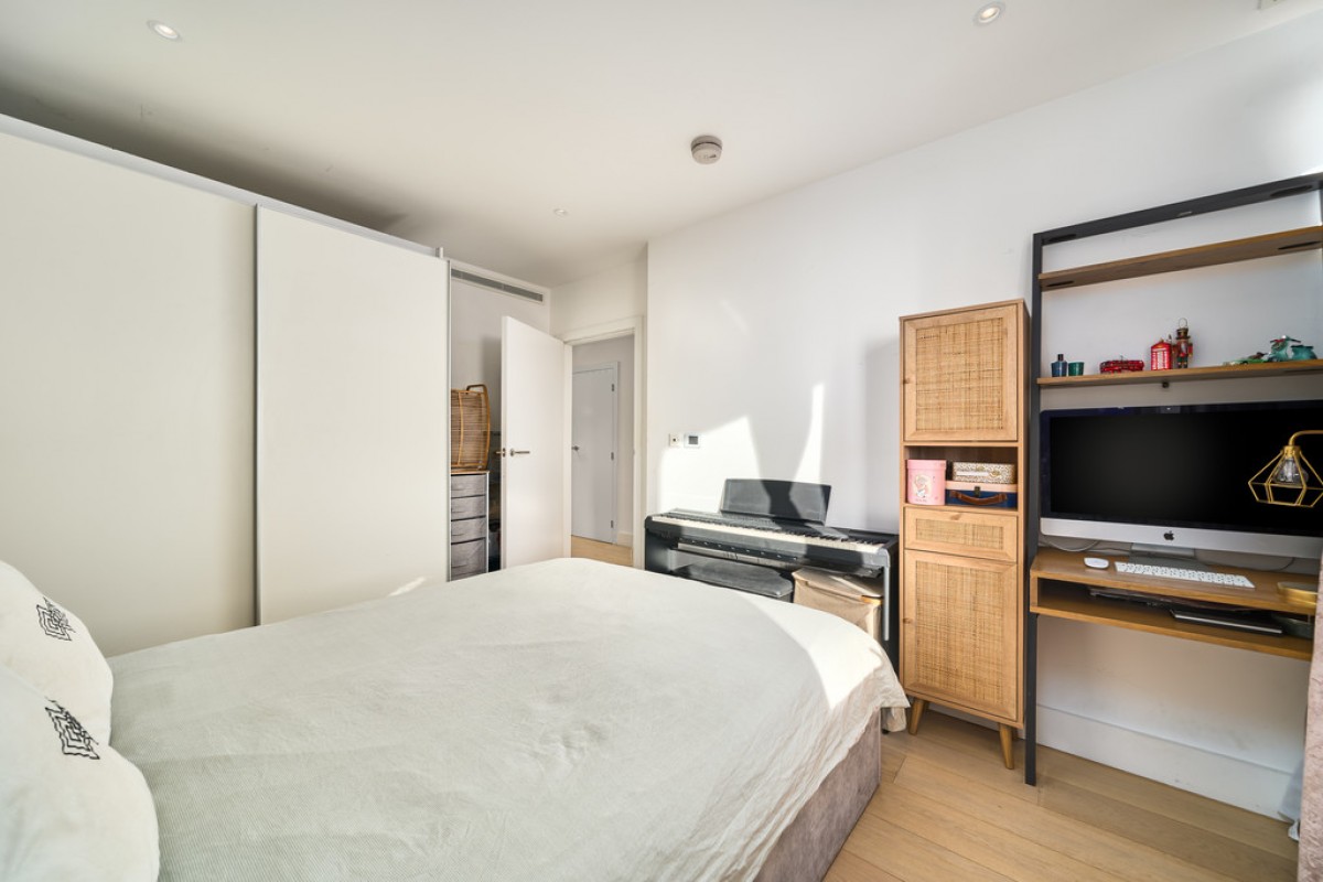 Lombard Road, Battersea, Wandsworth