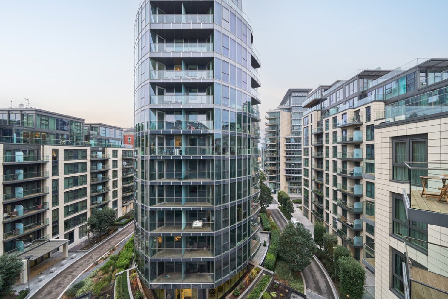 Trafalgar House, Battersea Reach