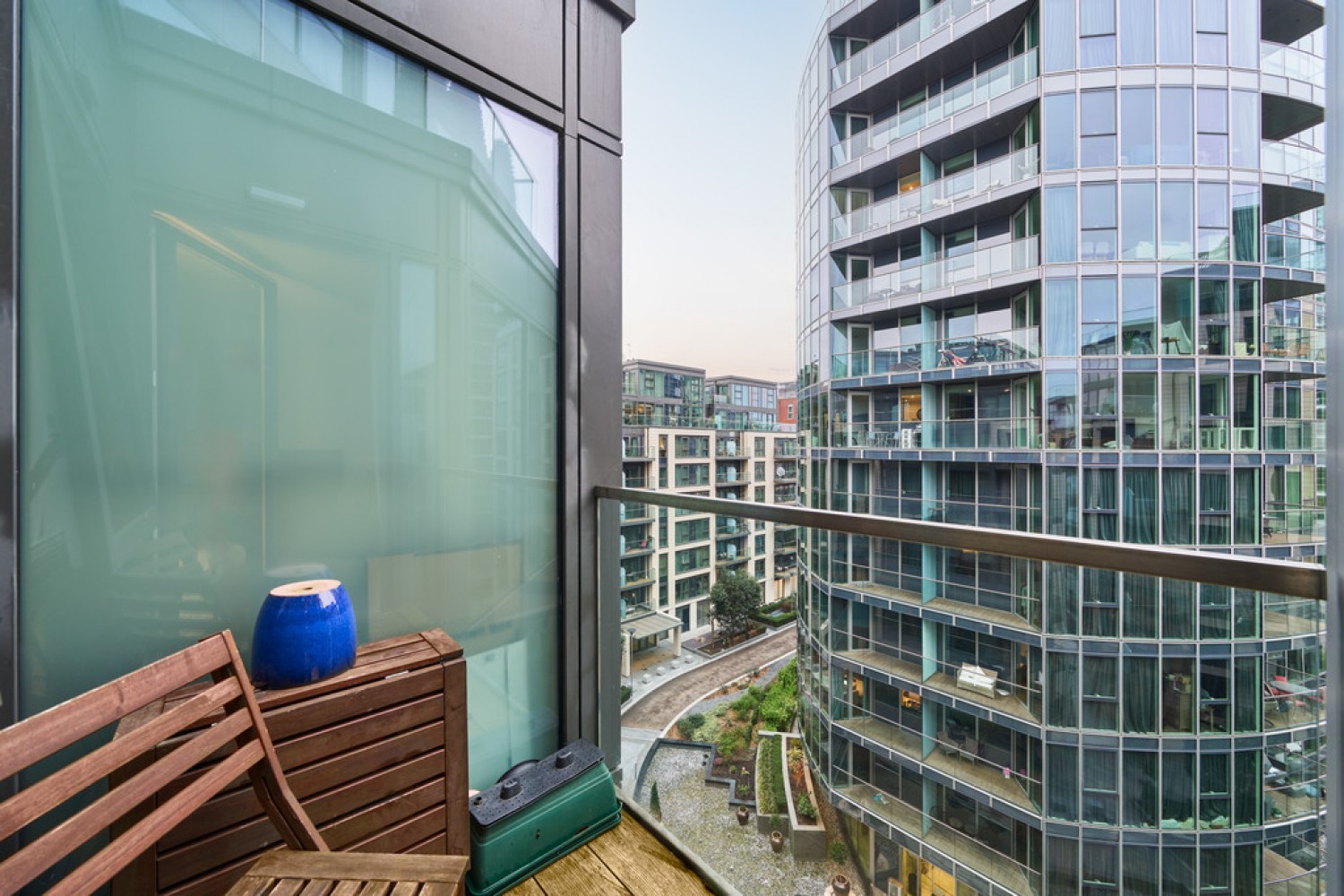 Trafalgar House, Battersea Reach