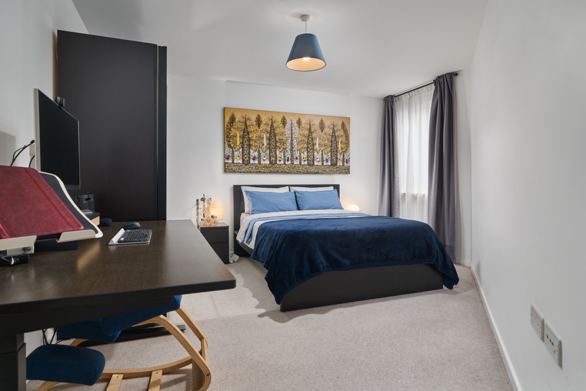 Trafalgar House, Battersea Reach