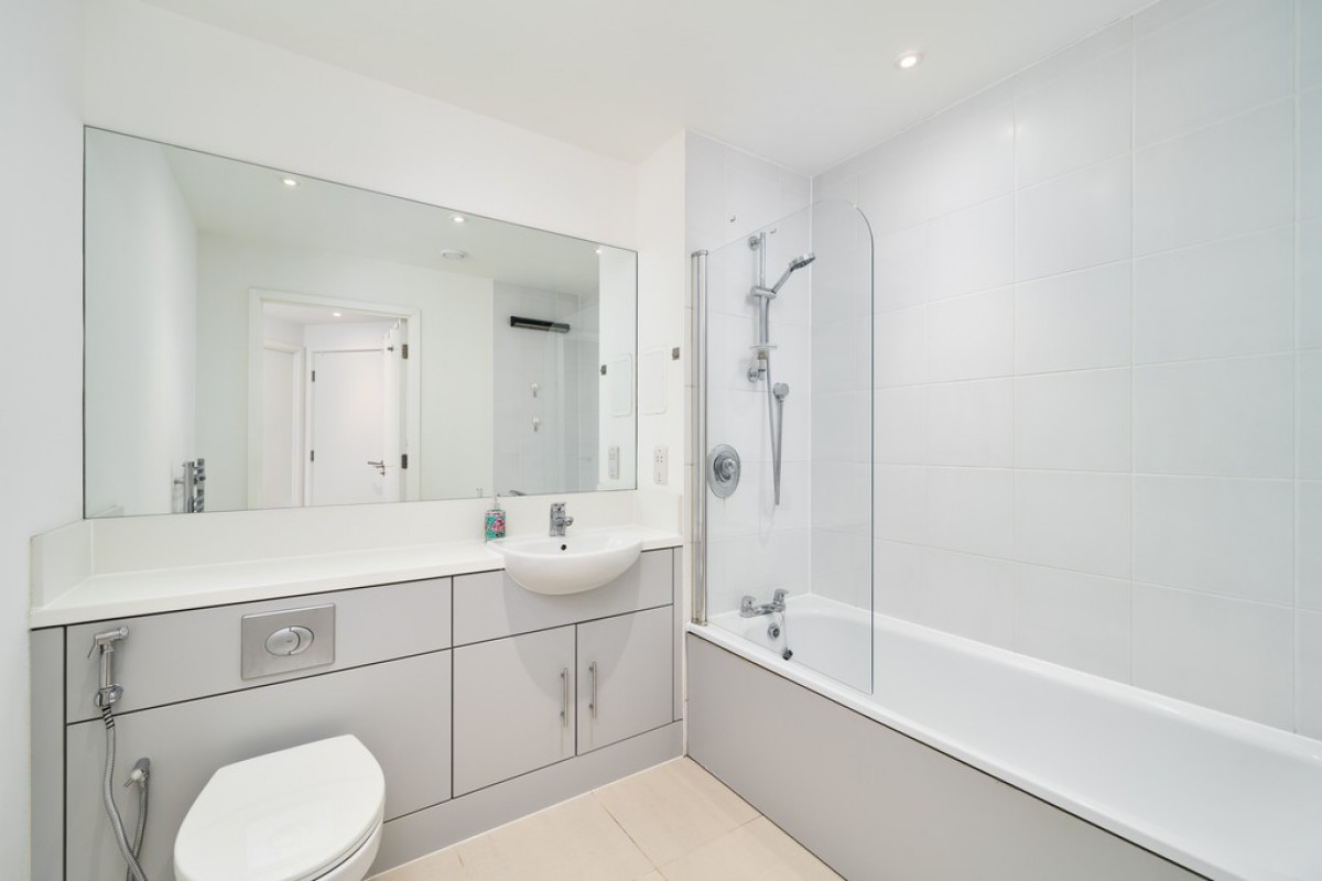 Trafalgar House, Battersea Reach