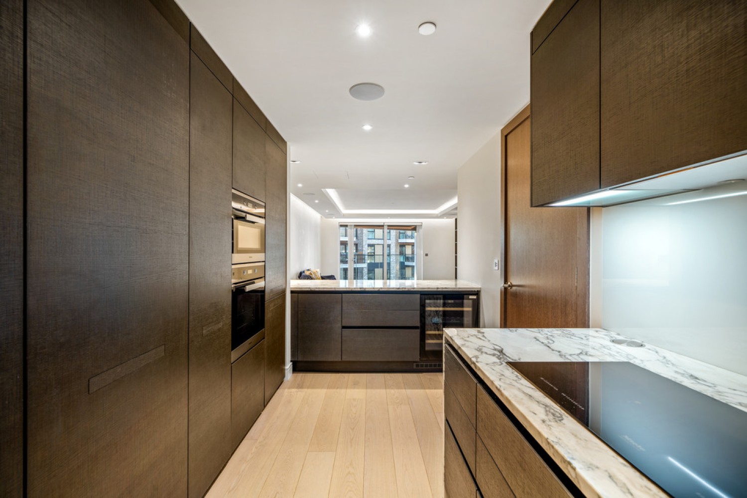 2 bedroom Flat in Park Street, Chelsea, London