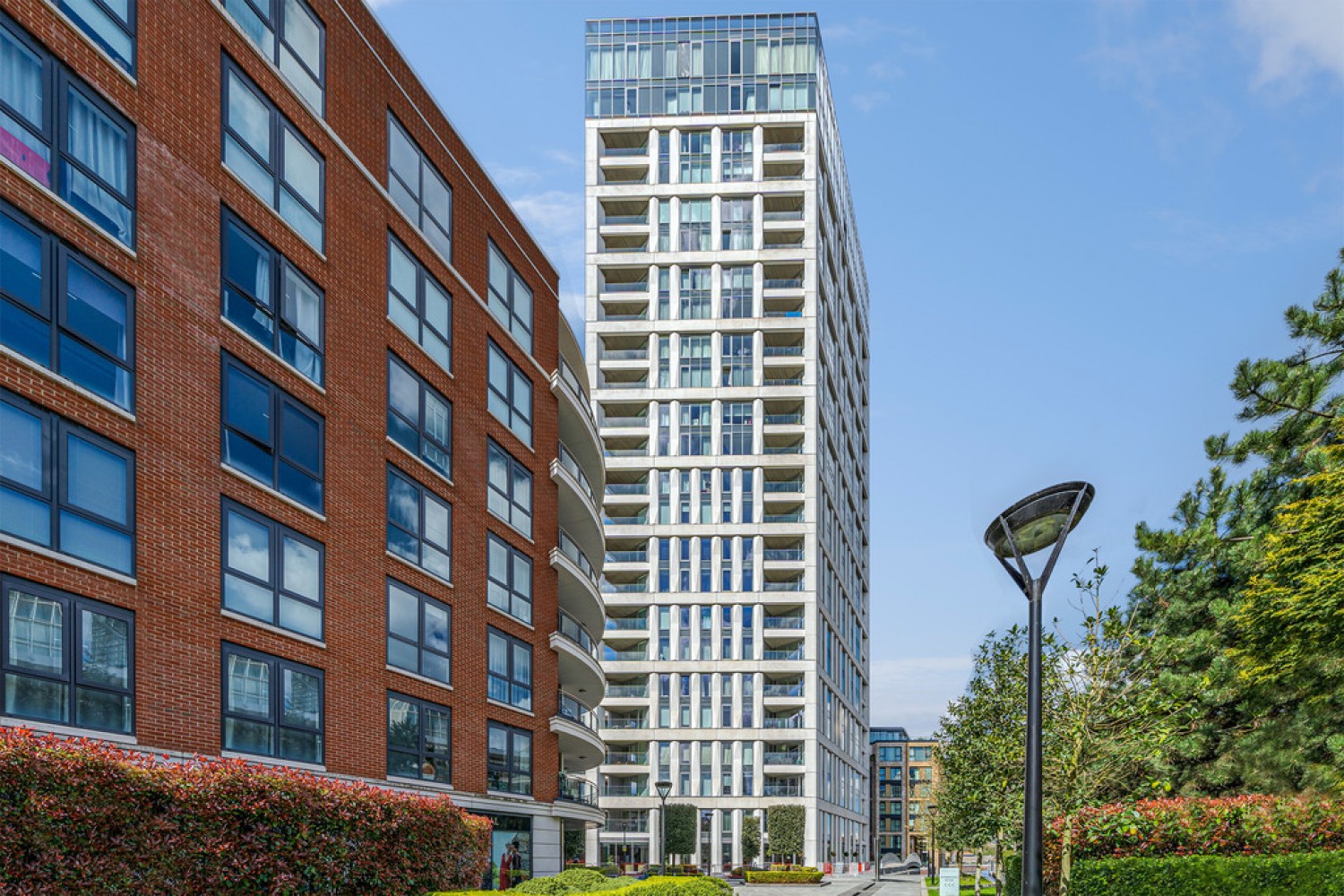 2 bedroom Flat in Park Street, Chelsea, London