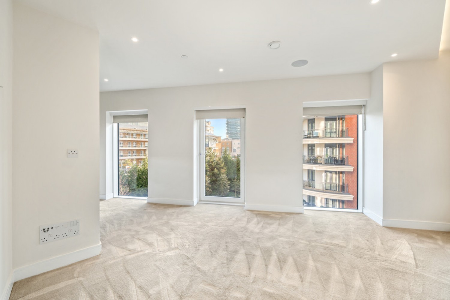 2 bedroom Flat in Park Street, Chelsea, London