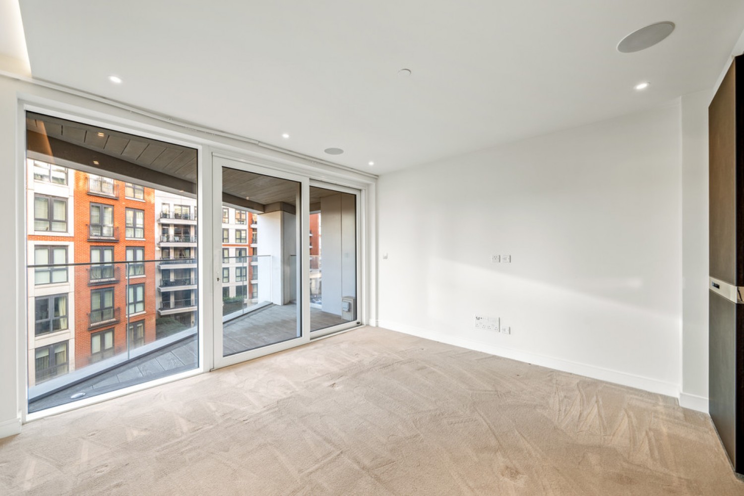 2 bedroom Flat in Park Street, Chelsea, London