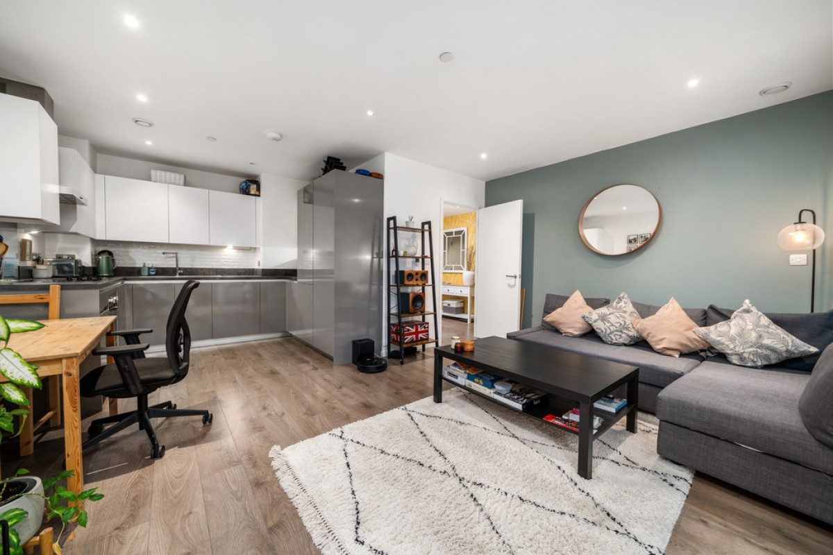 Meridian House, Battersea Reach