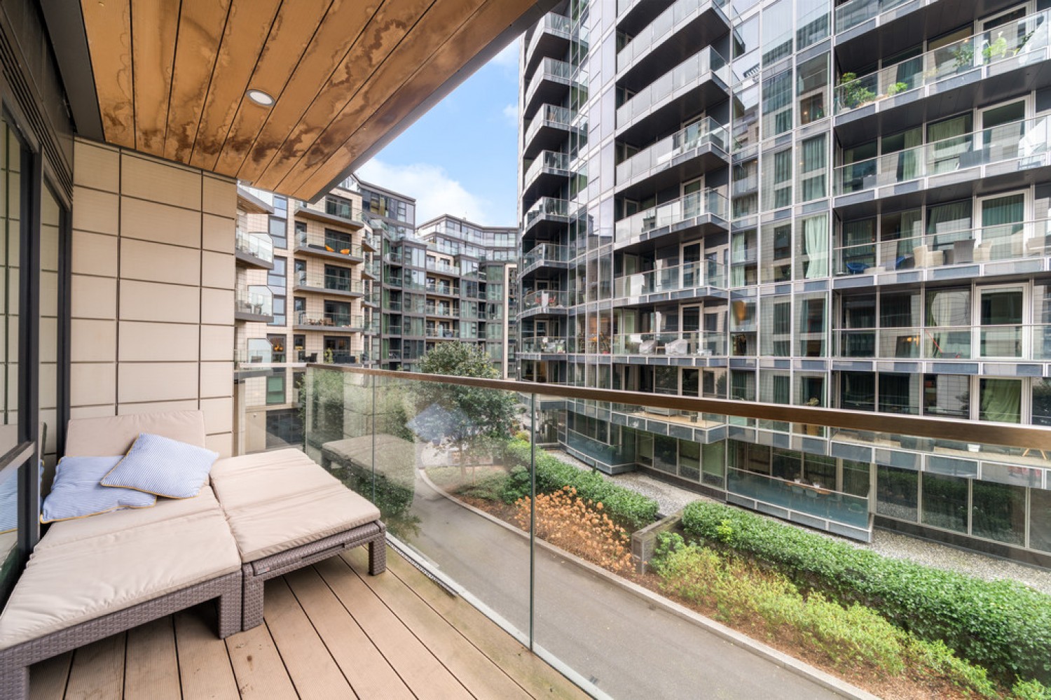 Meridian House, Battersea Reach