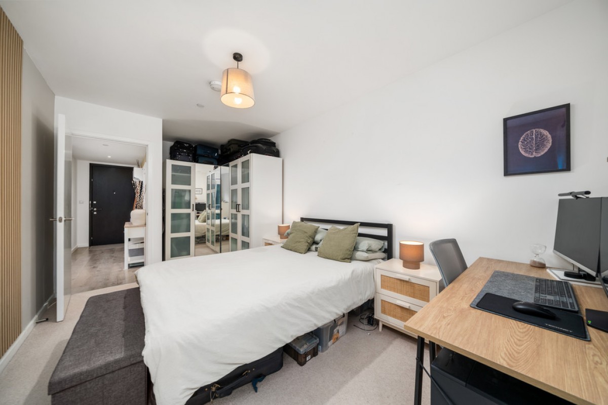 Meridian House, Battersea Reach