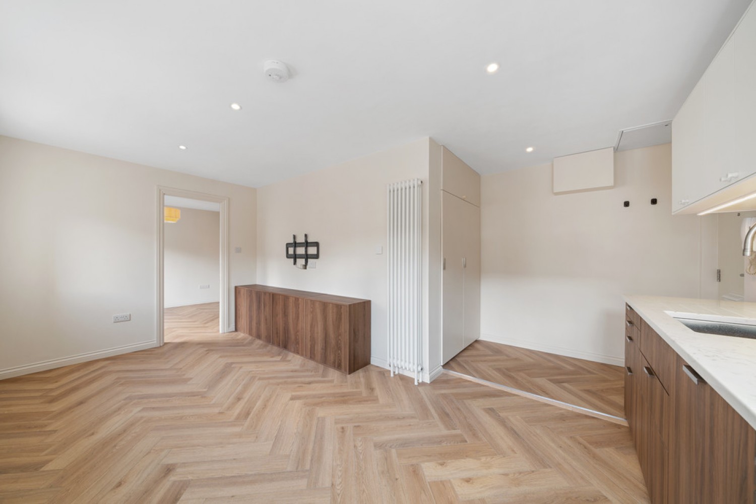 1 bedroom Flat in Stadium St, Chelsea