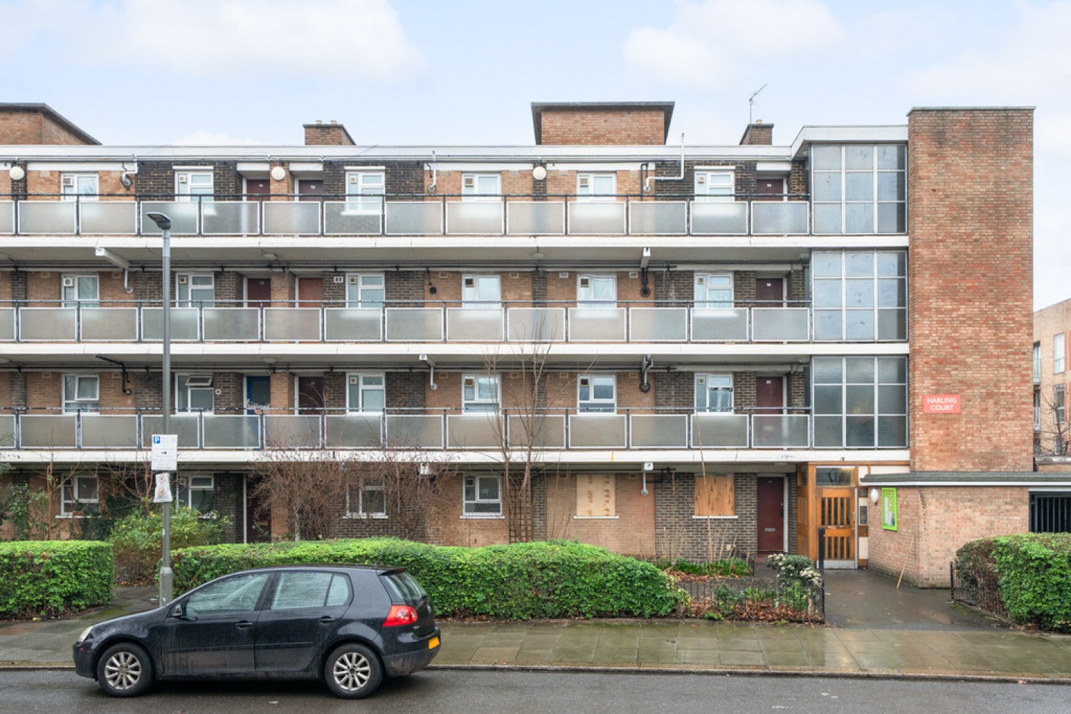 1 bedroom Flat in Burns Road, Battersea, Wandsworth