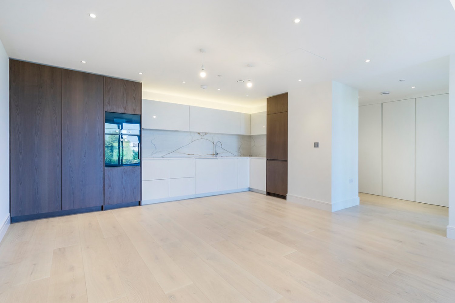 3 bedroom Flat for Sale Harbour Avenue, Chelsea