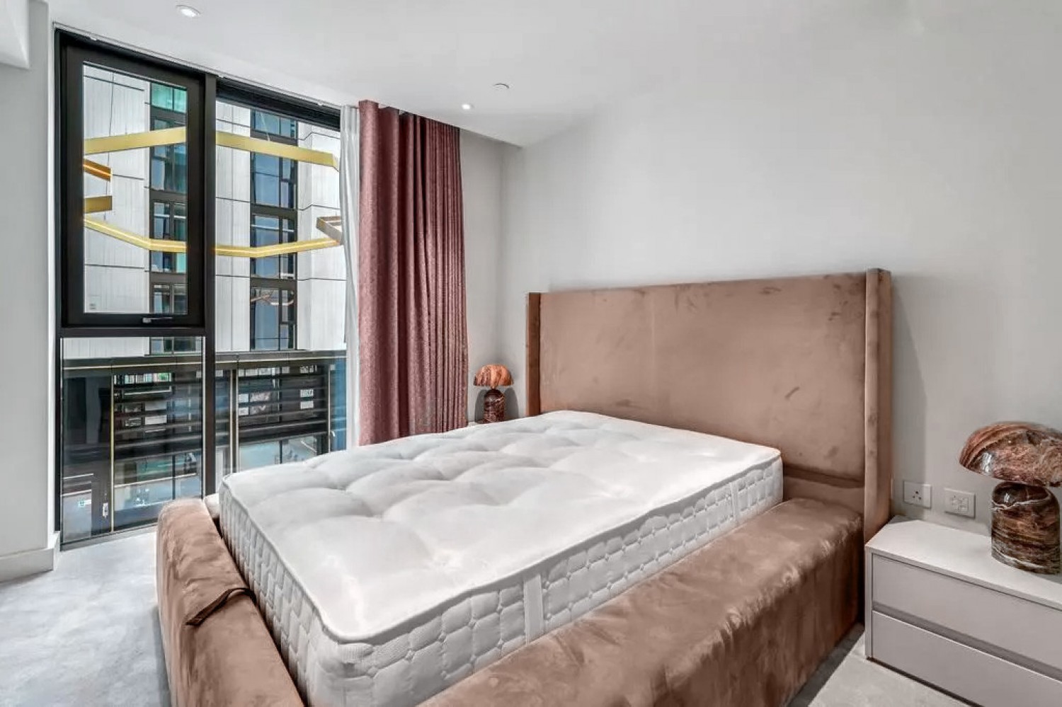 4 bedroom Flat for Letting The Powerhouse, Lots Road