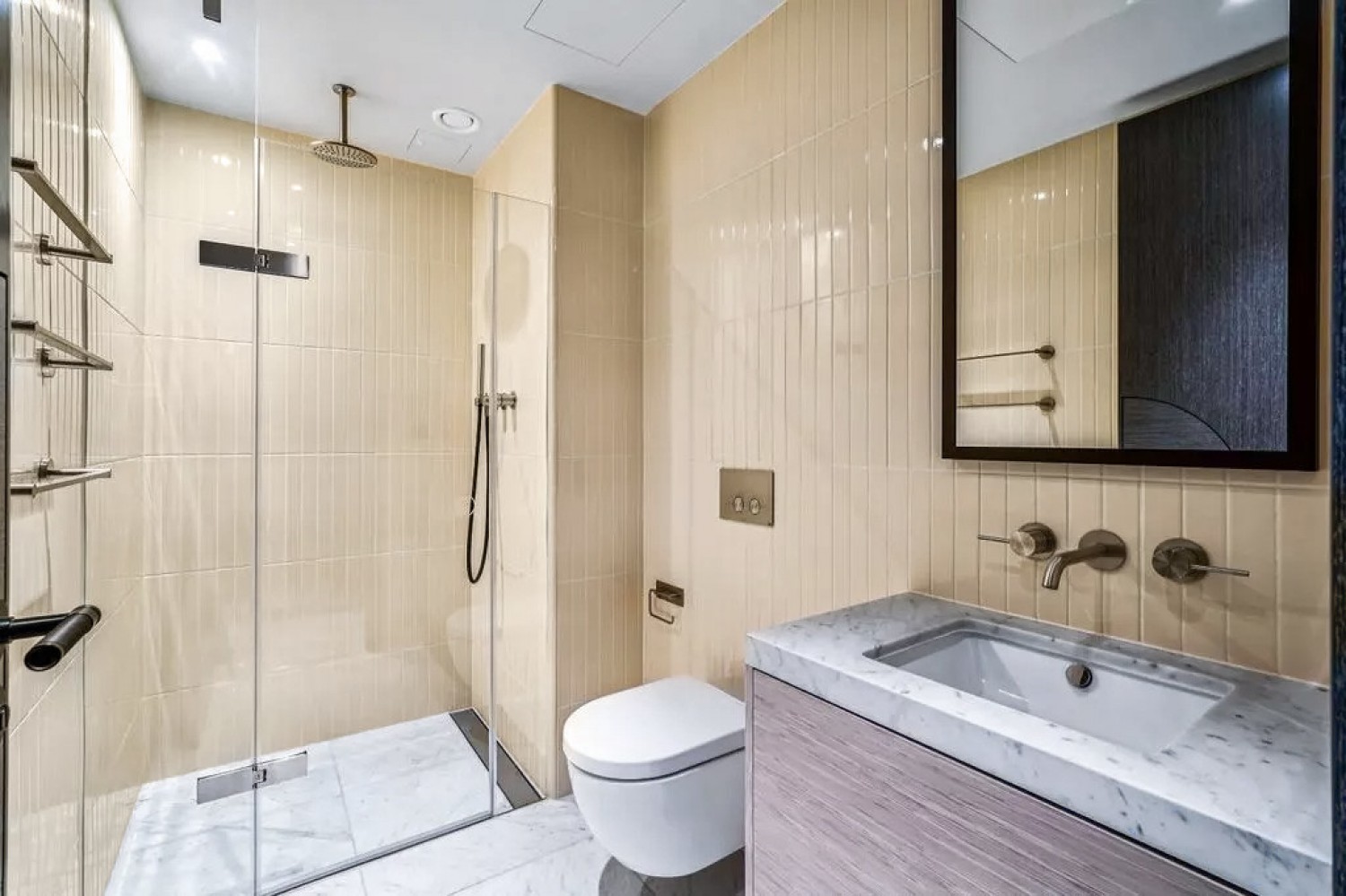 4 bedroom Flat for Letting The Powerhouse, Lots Road