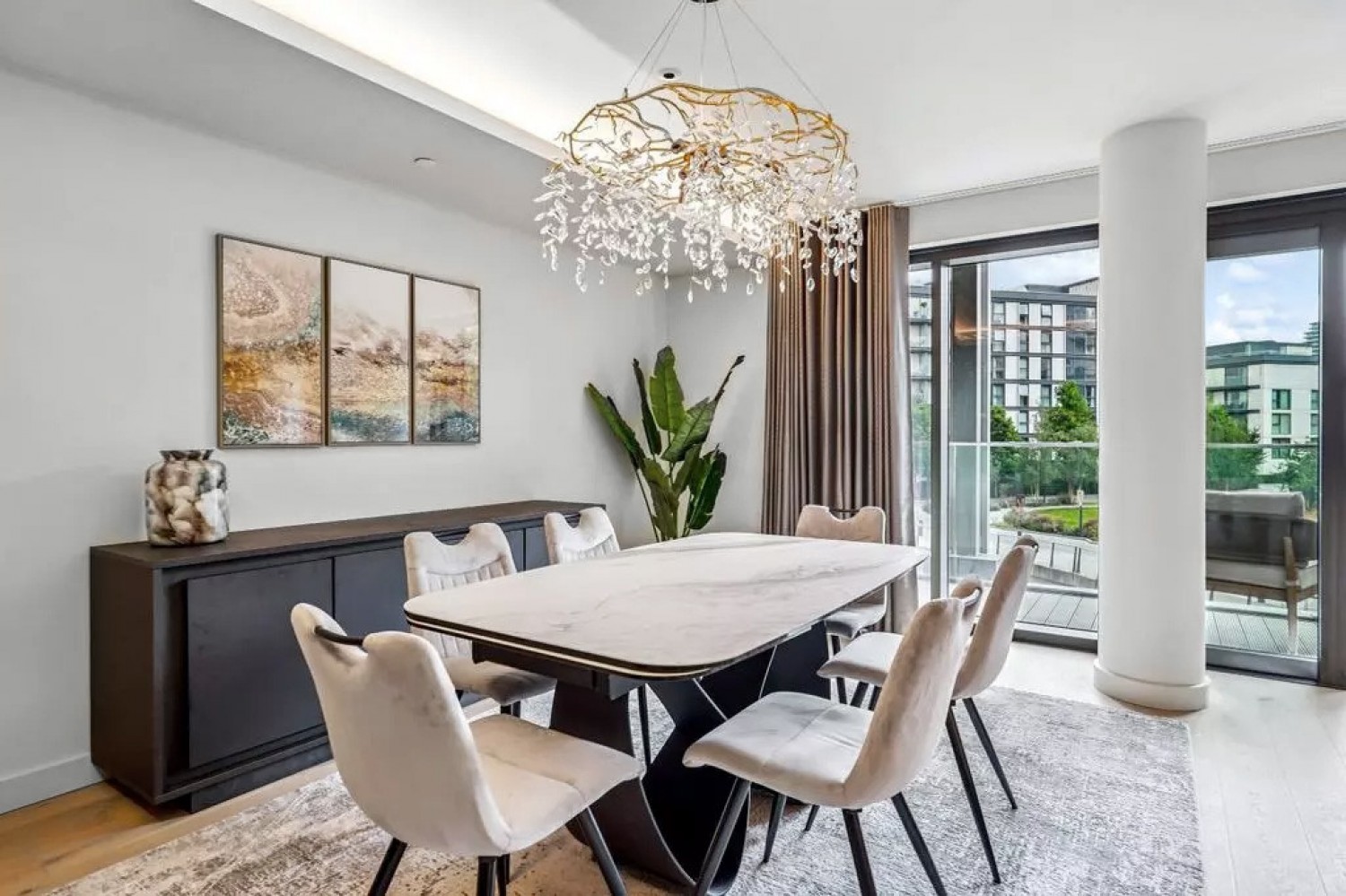 4 bedroom Flat for Letting The Powerhouse, Lots Road