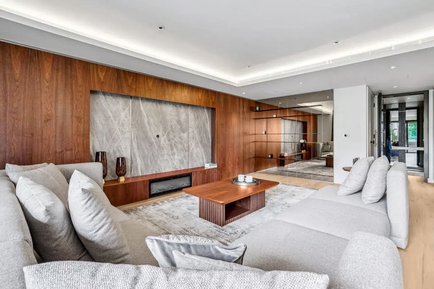 4 bedroom Flat for Letting The Powerhouse, Lots Road