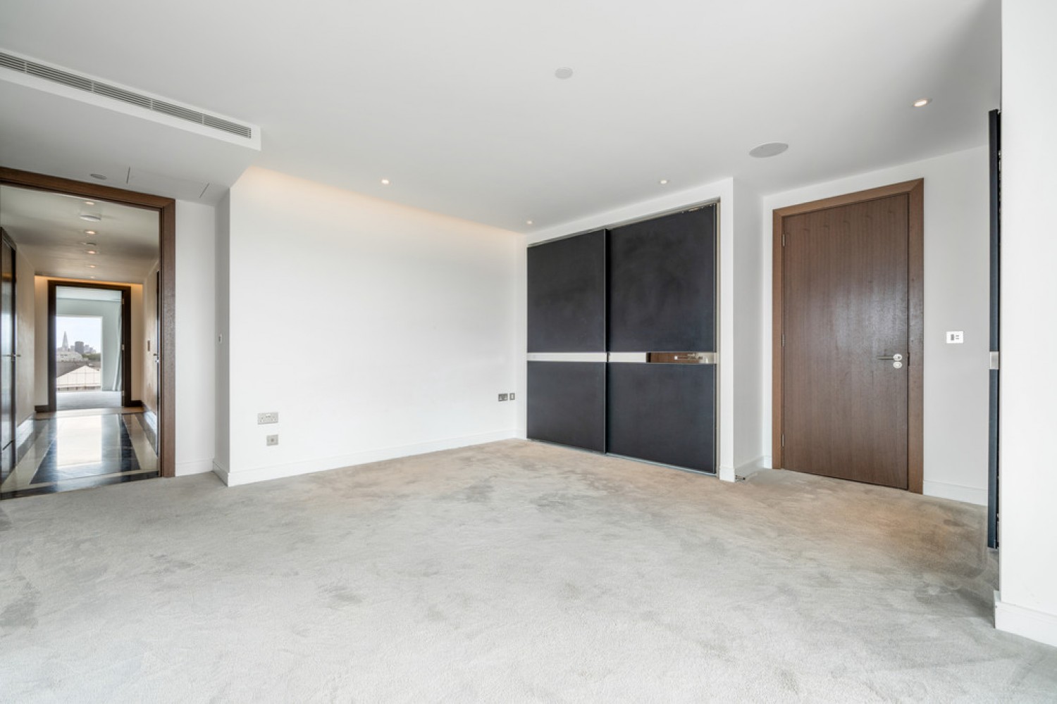 3 bedroom Flat for Letting The Tower, Chelsea Creek