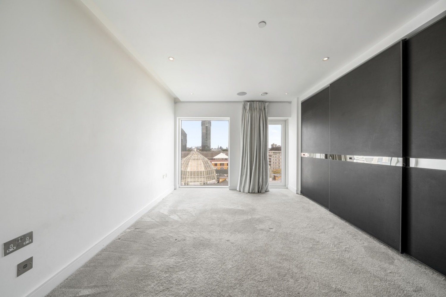 3 bedroom Flat for Letting The Tower, Chelsea Creek