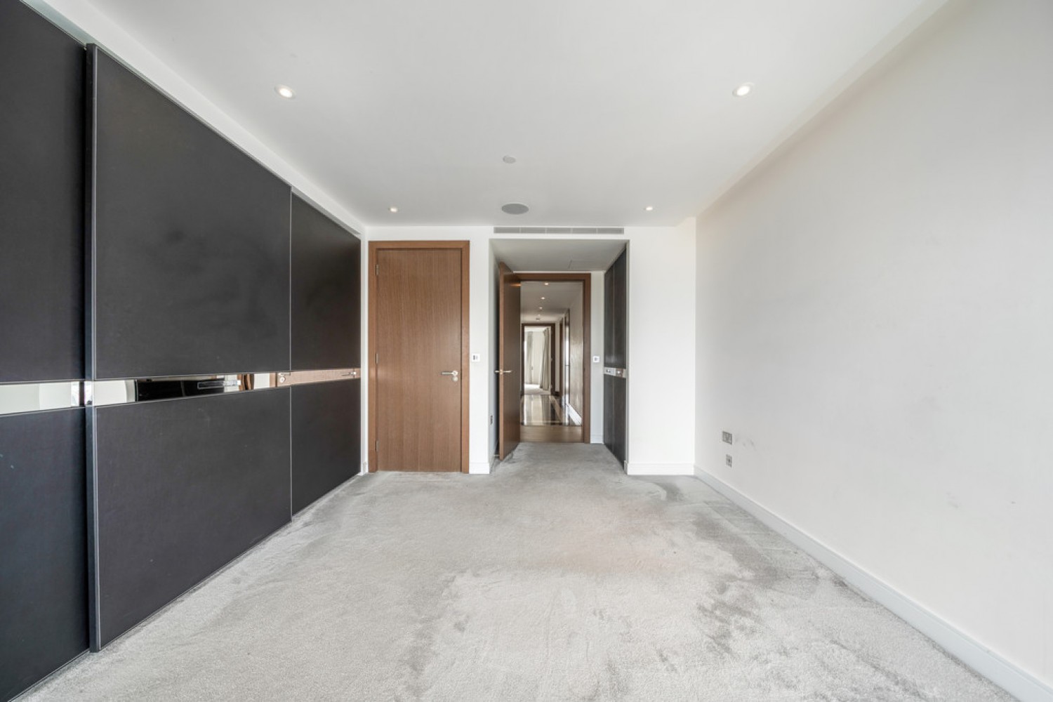 3 bedroom Flat for Letting The Tower, Chelsea Creek