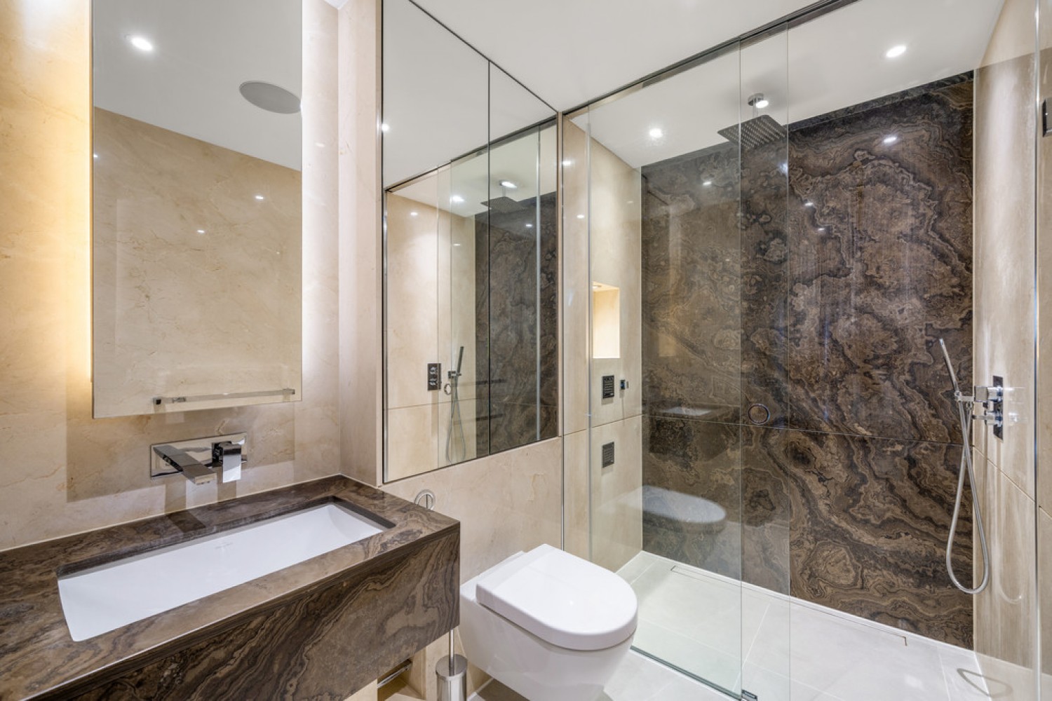 3 bedroom Flat for Letting The Tower, Chelsea Creek