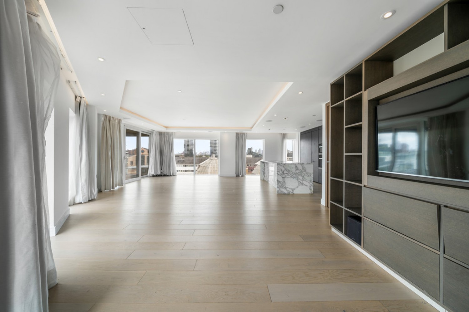 3 bedroom Flat for Letting The Tower, Chelsea Creek