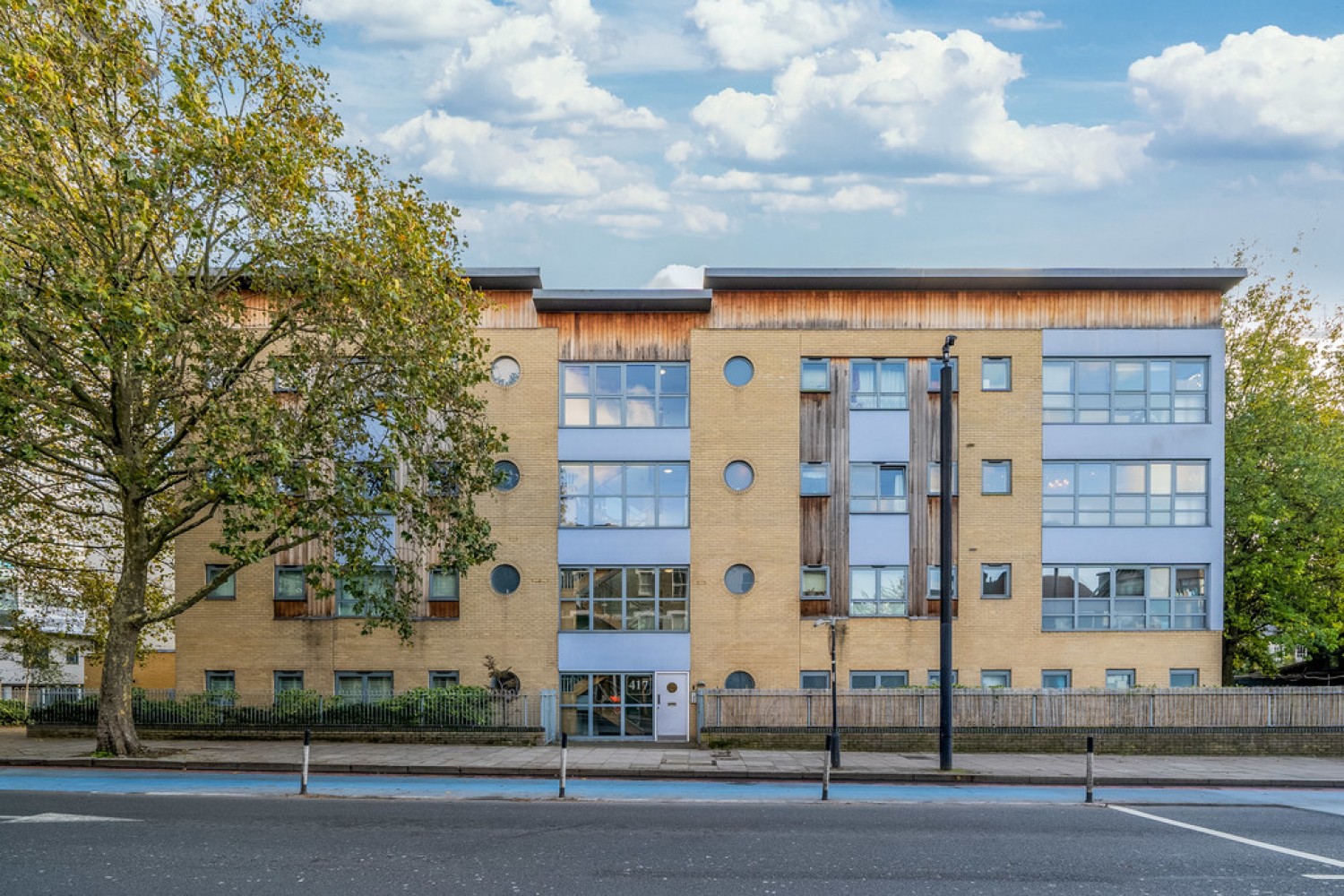1 bedroom Flat for Sale Battersea Park Road, Battersea