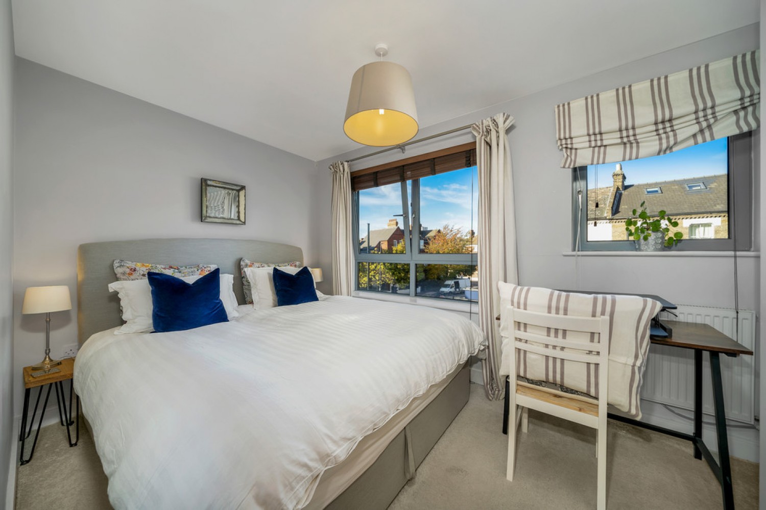 1 bedroom Flat for Sale Battersea Park Road, Battersea