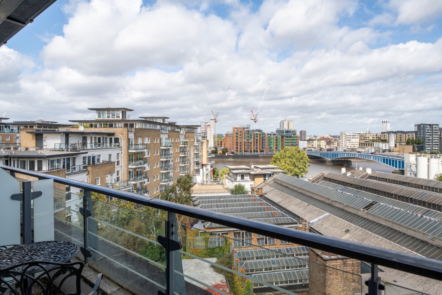 2 bedroom Flat in Riverside West, Wandsworth