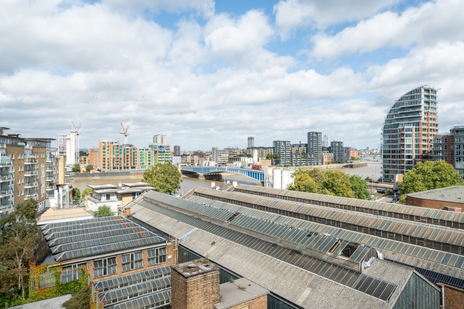 2 bedroom Flat in Riverside West, Wandsworth