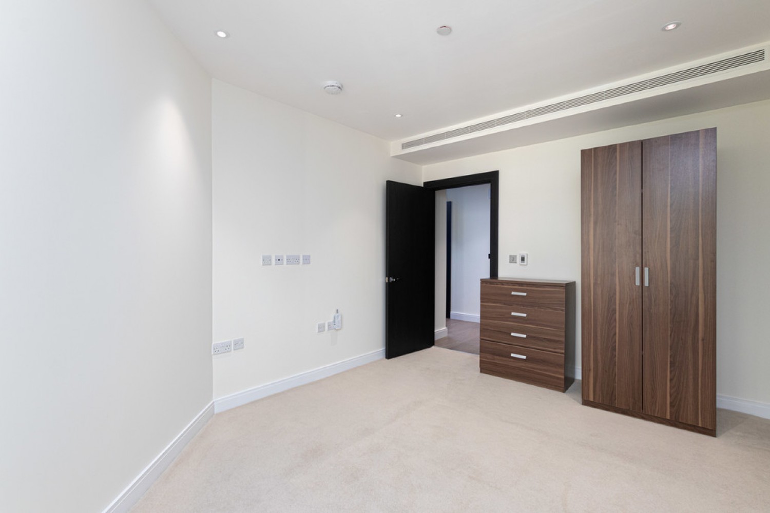 3 bedroom Flat for Sale Cascade Court