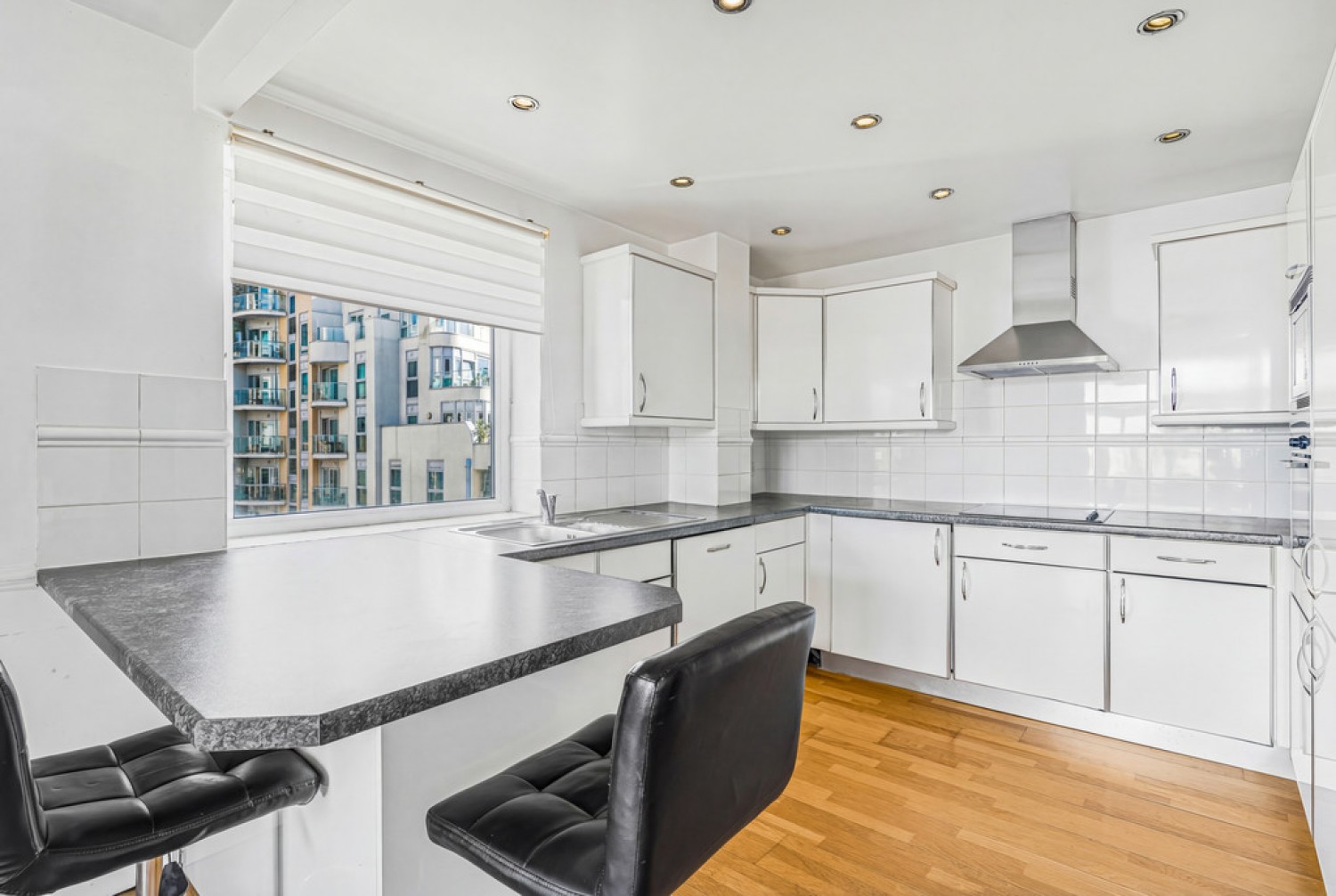 2 bedroom Flat for Sale Prices Court, Cotton Row, Battersea