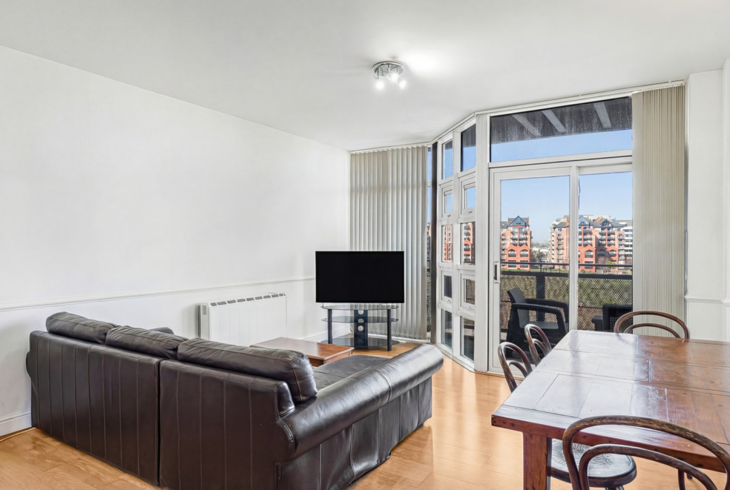2 bedroom Flat for Sale Prices Court, Cotton Row, Battersea