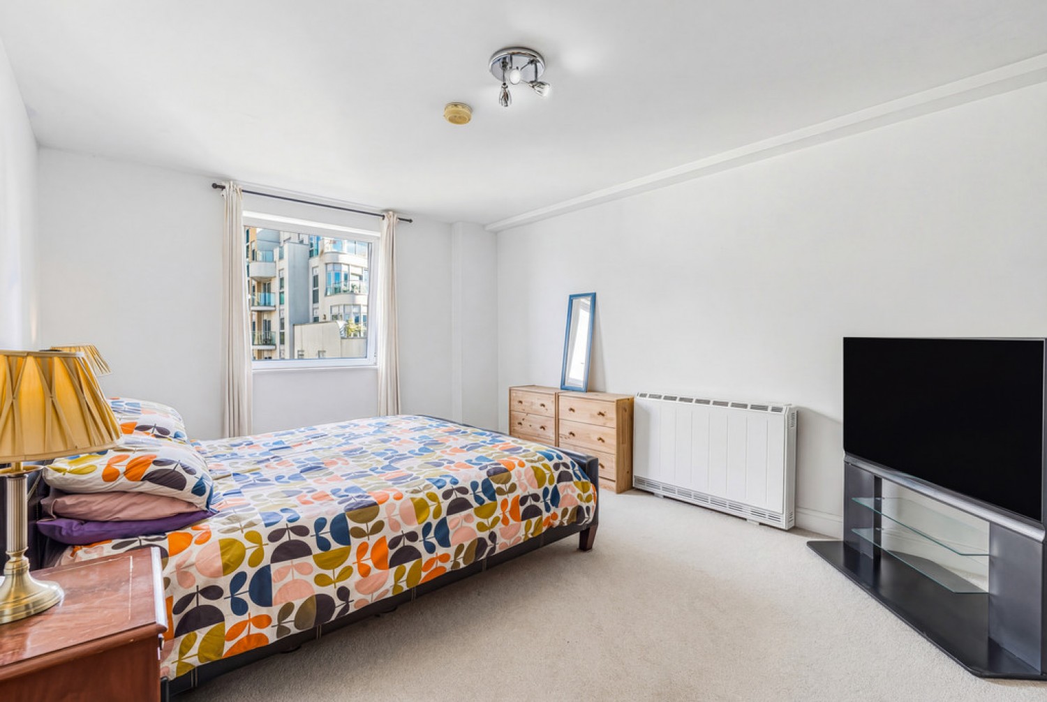 2 bedroom Flat for Sale Prices Court, Cotton Row, Battersea
