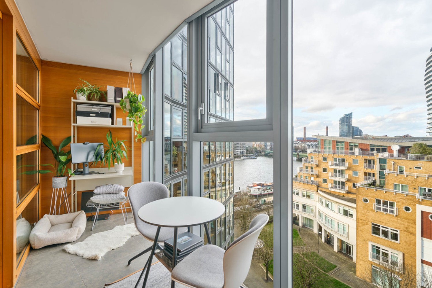 1 bedroom Flat for Letting Falcon Wharf, Lombard Road