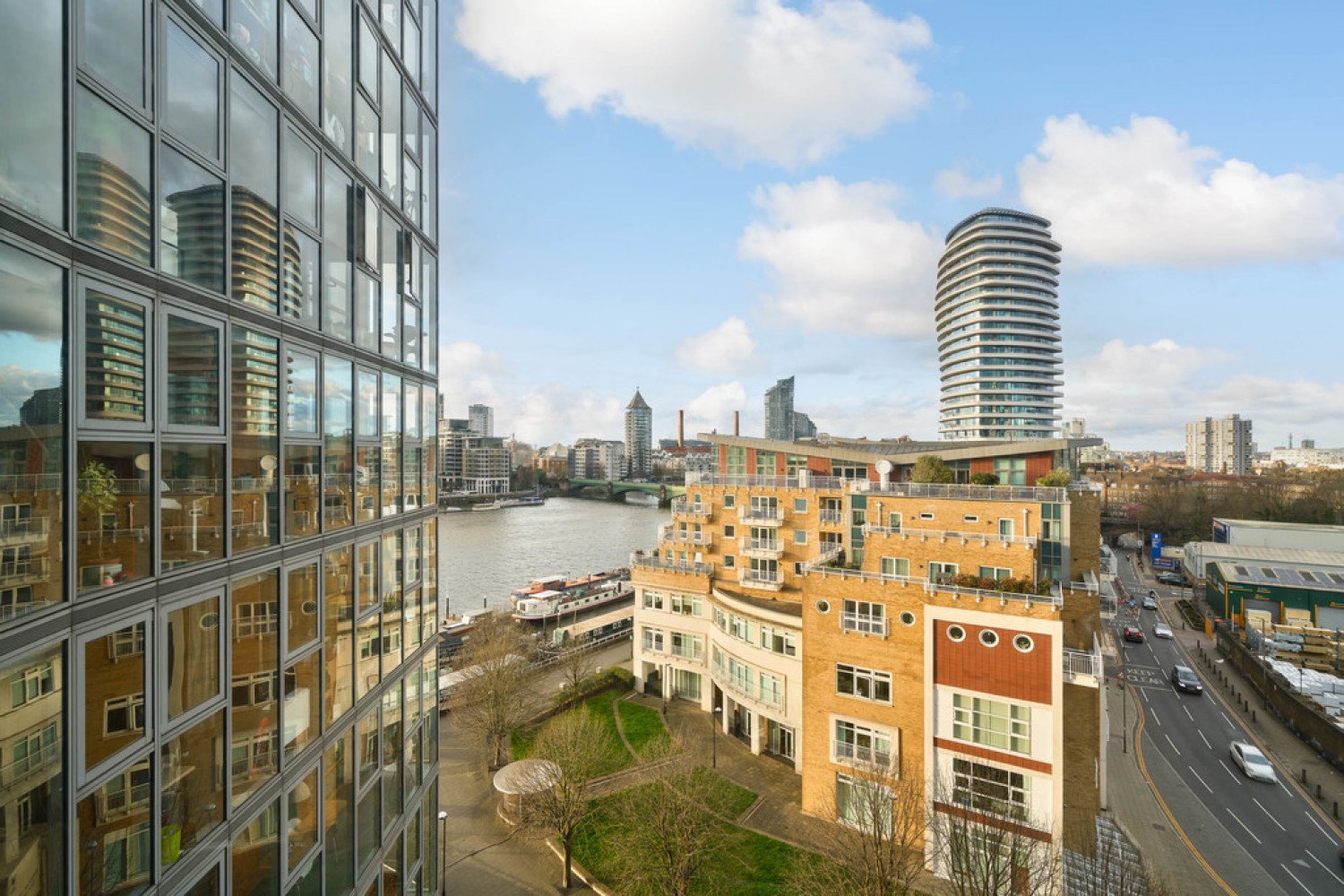 1 bedroom Flat for Letting Falcon Wharf, Lombard Road