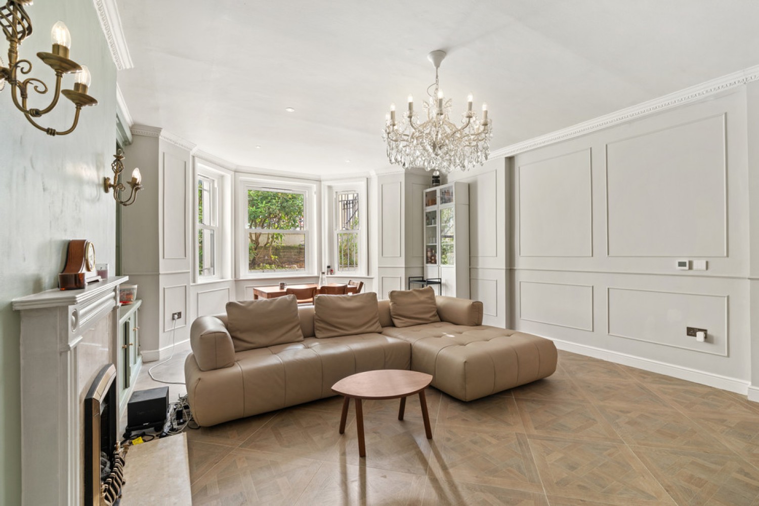 3 bedroom Flat for Sale Redcliffe Gardens, Chelsea