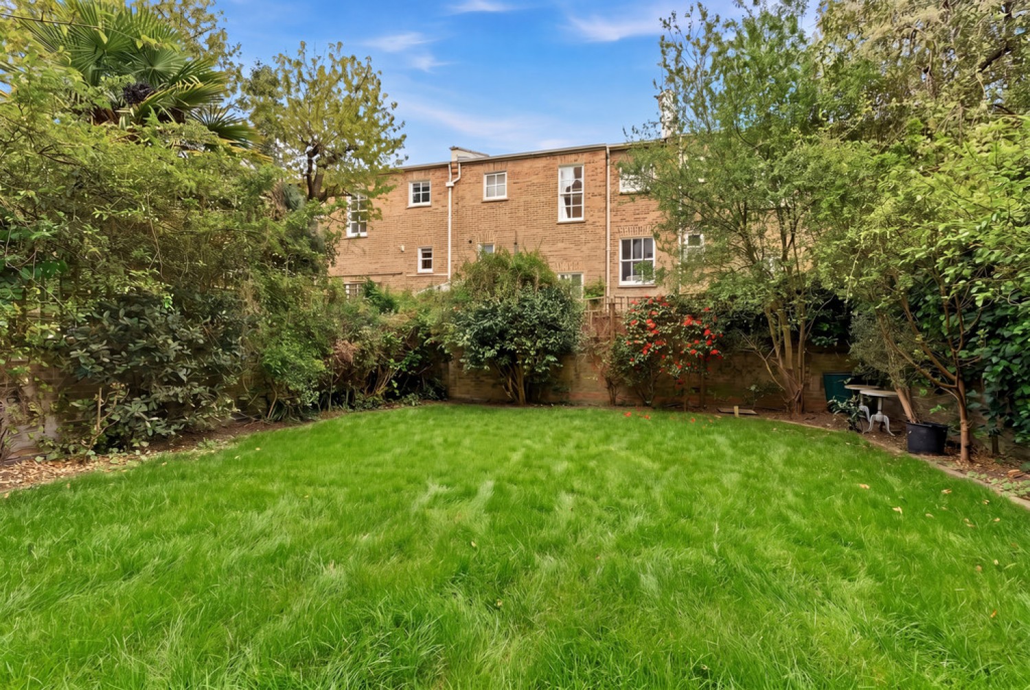 3 bedroom Flat for Sale Redcliffe Gardens, Chelsea
