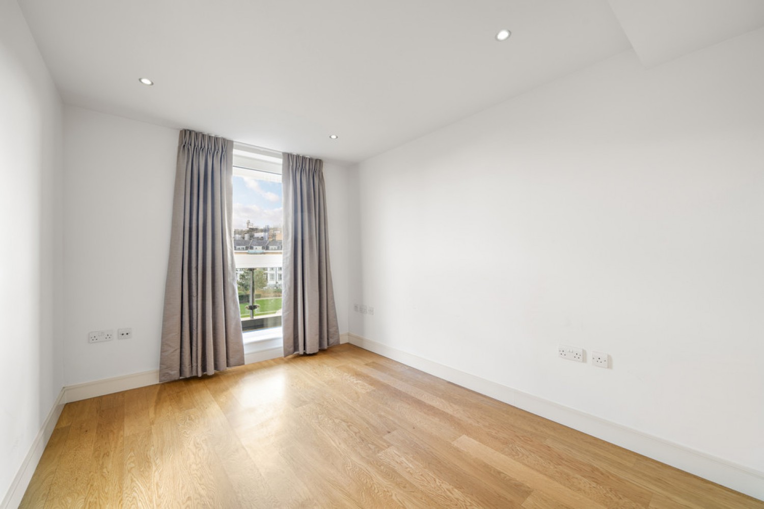 3 bedroom Flat for Sale Imperial Wharf, Fulham