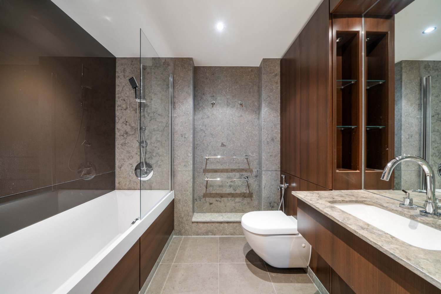 3 bedroom Flat for Sale Imperial Wharf, Fulham