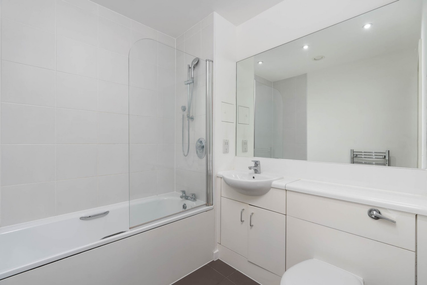 0 bedroom Flat for Letting Jasmine House, Battersea Reach