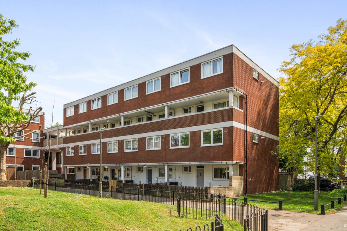 Mansel Court, Battersea Bridge Road