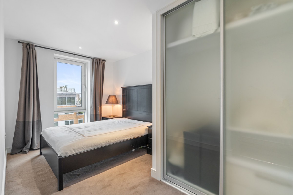 Jasmine House, Battersea Reach