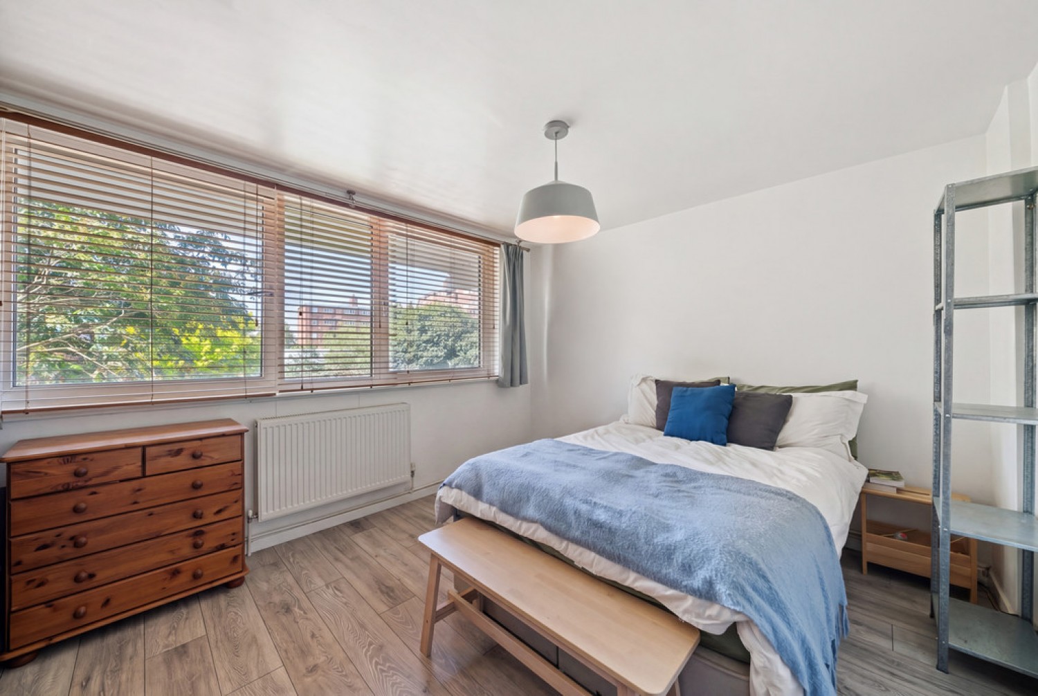 2 bedroom Flat for Sale Ravensworth Court, Fulham
