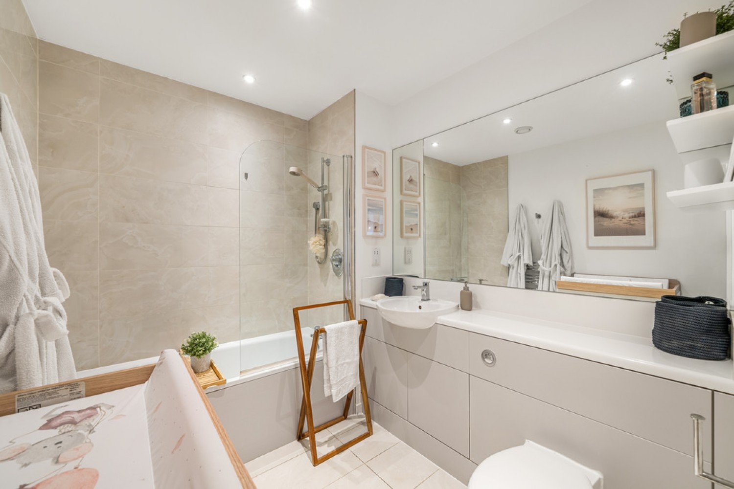 1 bedroom Flat for Sale Meridian House, Battersea Reach