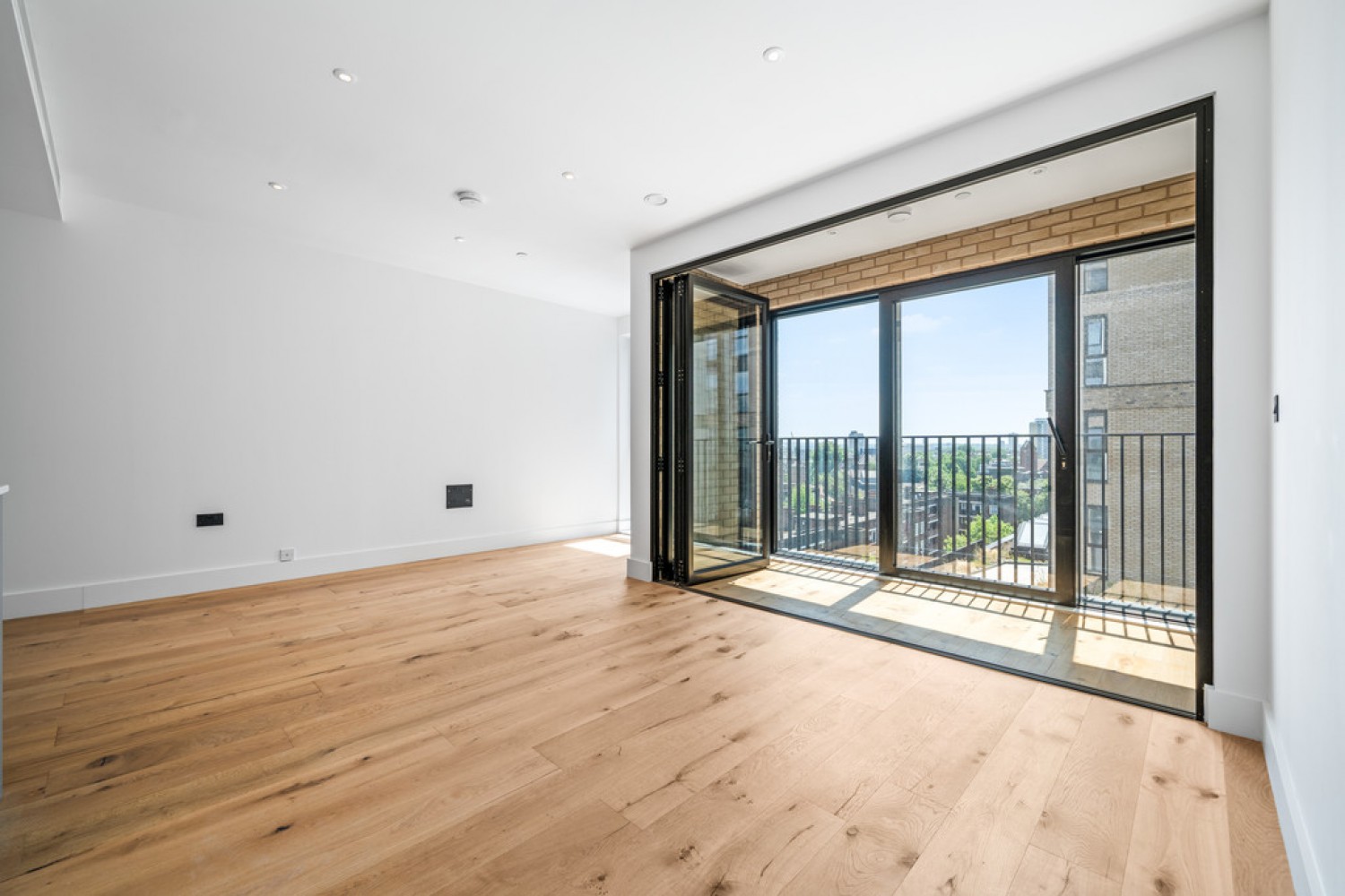 1 bedroom Flat for Letting Graphite Square, Vauxhall
