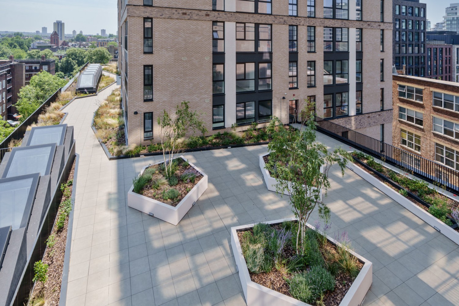 1 bedroom Flat for Letting Graphite Square, Vauxhall